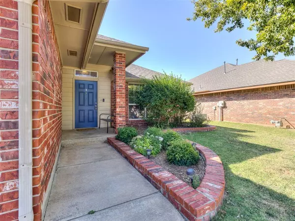 Edmond, OK 73012,1912 NW 174th Street