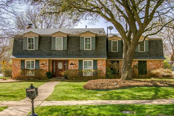 301 Fall Creek Drive, Richardson, TX 75080