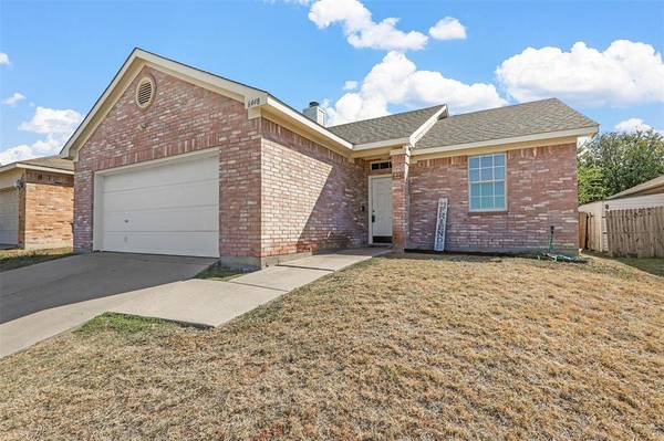 6448 Downeast Drive, Fort Worth, TX 76179