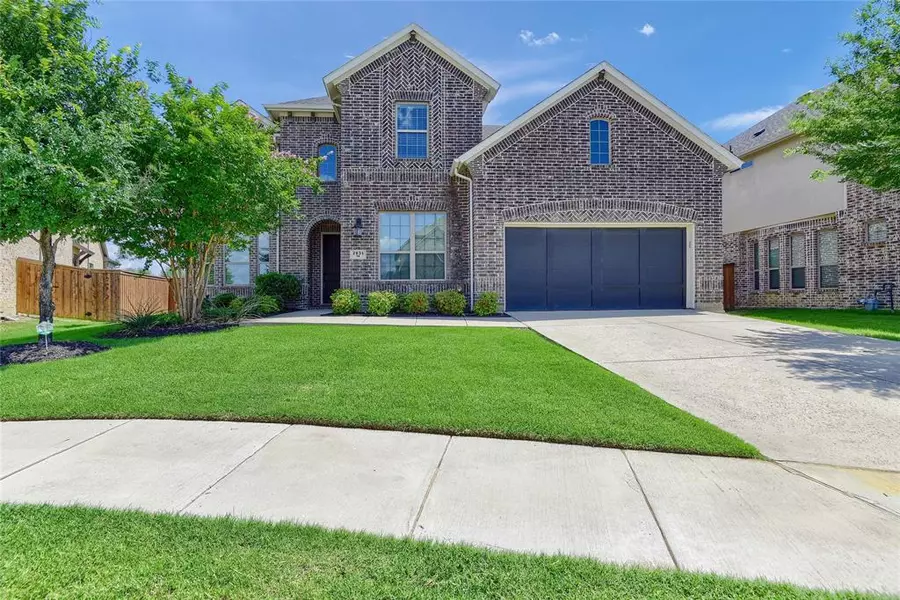 2831 Oakhill Court, Prosper, TX 75078