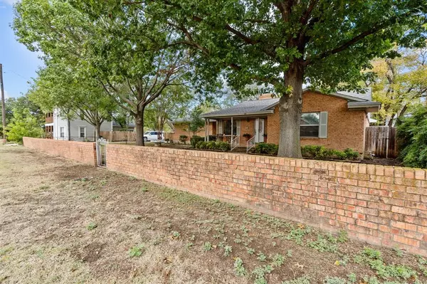 Rhome, TX 76078,140 W Morris Street