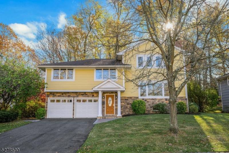 25 Beverly Road, Summit City, NJ 07901