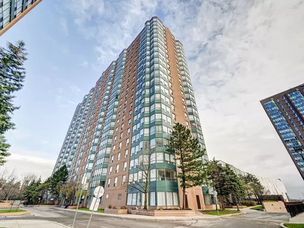 Mississauga, ON L5B 4B1,135 Hillcrest AVE #215