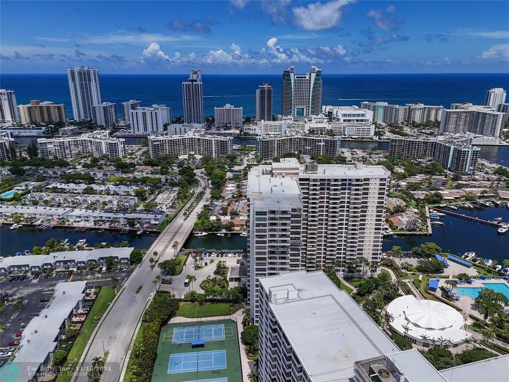 Hallandale Beach, FL 33009,2500 Parkview Dr  #1710