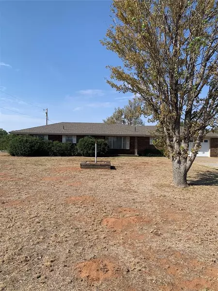 33166 State 58 Highway, Carnegie, OK 73015