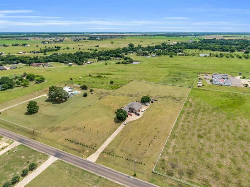 744 Broadhead Road, Waxahachie, TX 75165