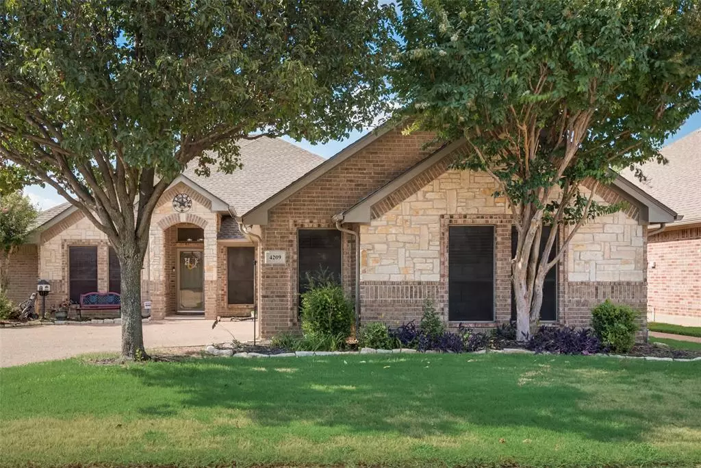 Arlington, TX 76001,4209 Fox Court