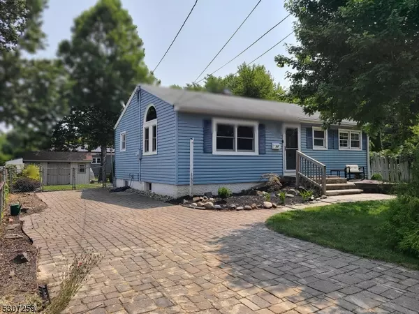 25 Ruth Place, Manville Boro, NJ 08835