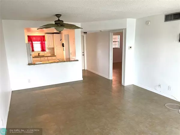 Fort Lauderdale, FL 33311,660 Tennis Club Dr  #407