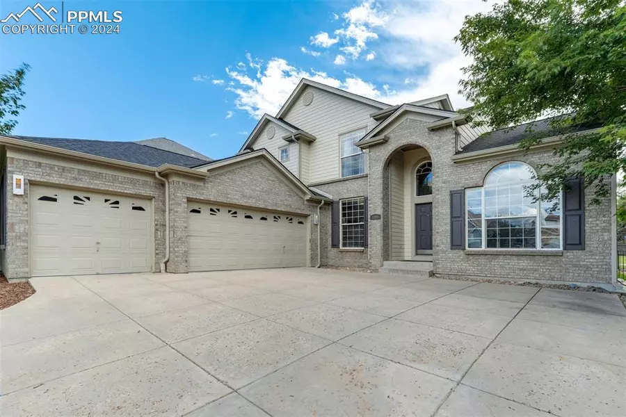 1390 Peninsula CIR, Castle Rock, CO 80104