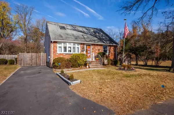 13 Park Pl, Middlesex Boro, NJ 08846