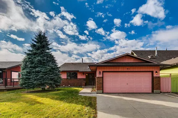 84 Range WAY Northwest, Calgary, AB T3G 1H4