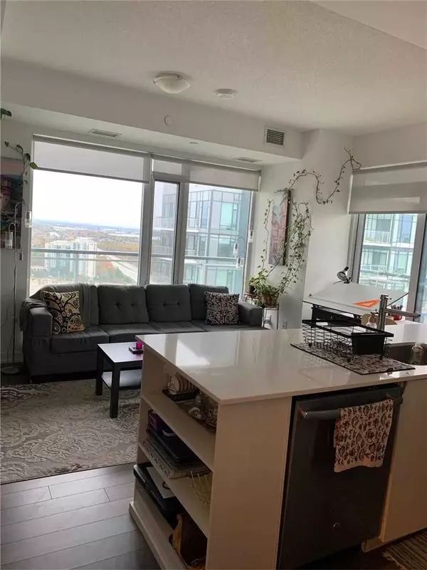 Mississauga, ON L5M 0Y3,2560 Eglinton AVE W #2411