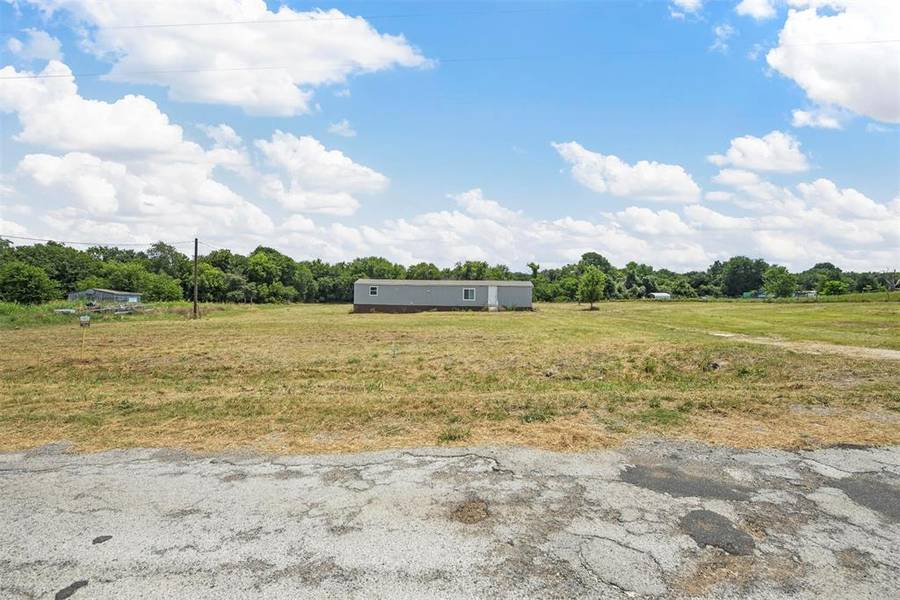 256 Lelon Lane, Springtown, TX 76082