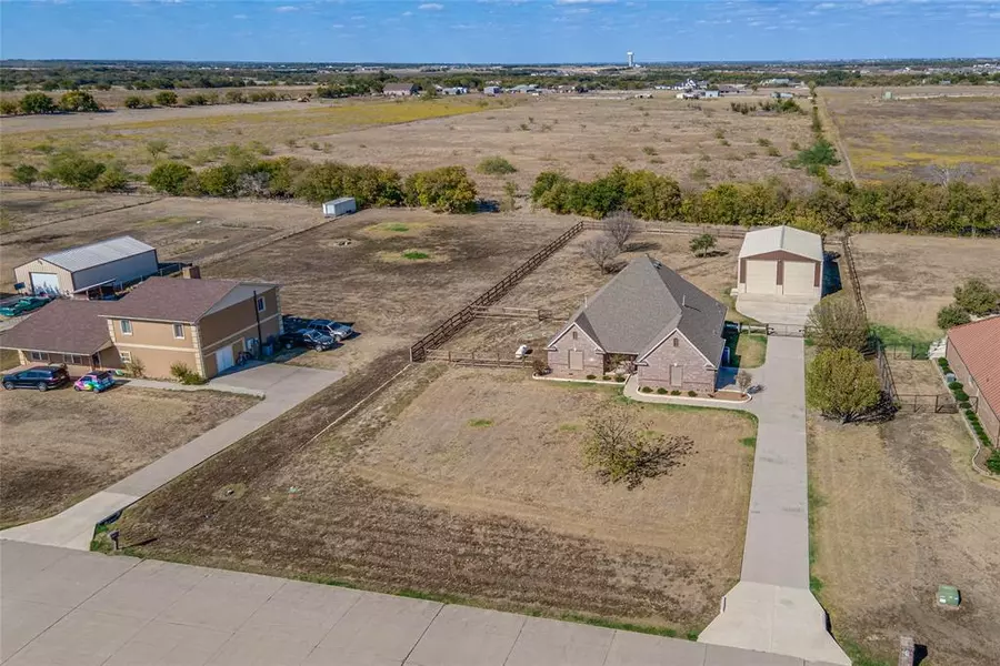 10378 Pheasant Run, Justin, TX 76247