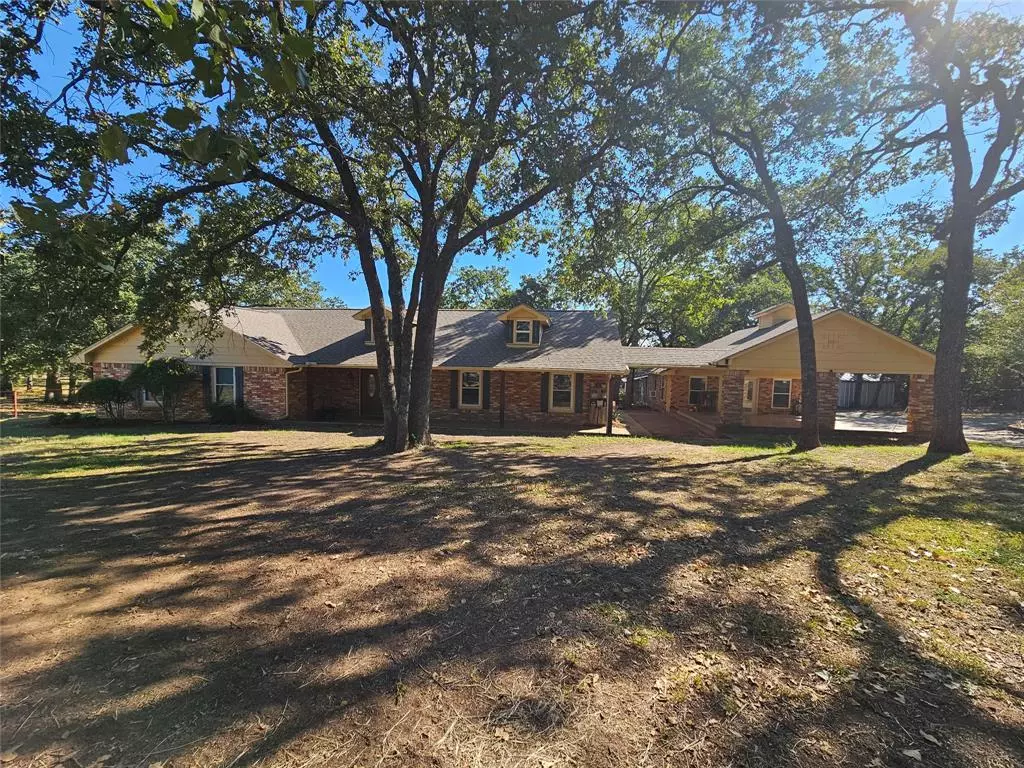 Weatherford, TX 76085,600 Oak Country Est