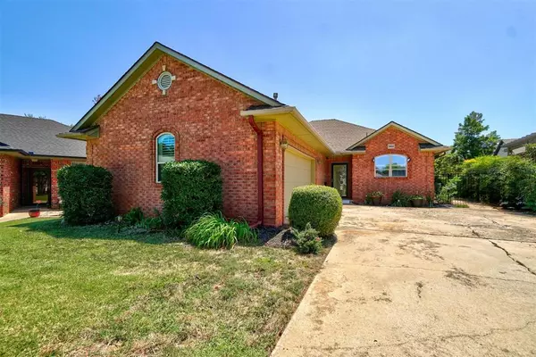 Oklahoma City, OK 73120,3404 Brookend Court