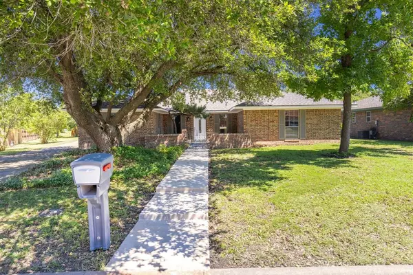 Greenville, TX 75402,5505 Greenbriar Street