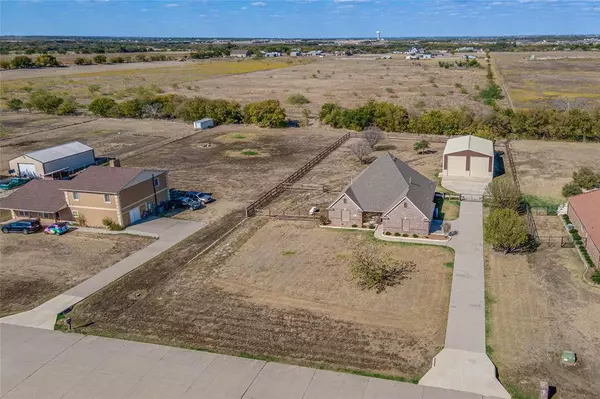 10378 Pheasant Run, Justin, TX 76247