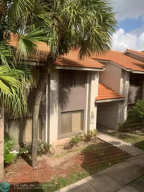 Coral Springs, FL 33065,3219 Coral Lake Dr  #3219