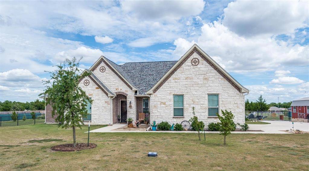 1034 Southgate Court, Farmersville, TX 75442