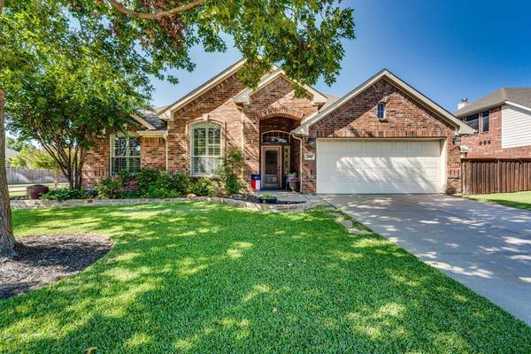 201 Moss Court,  Mansfield,  TX 76063