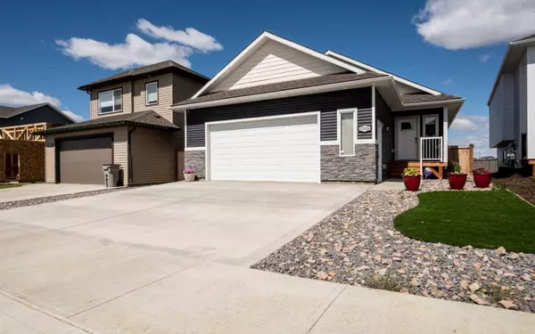 Grande Prairie, AB T8W 0M7,11926 81 AVE