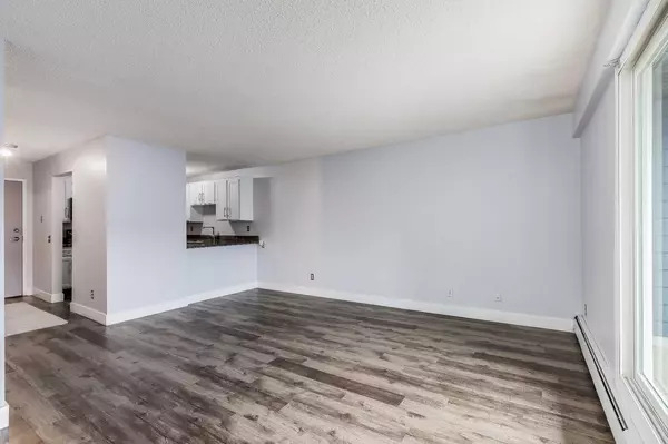 Calgary, AB T2E 0K6,234 5 AVE Northeast #206