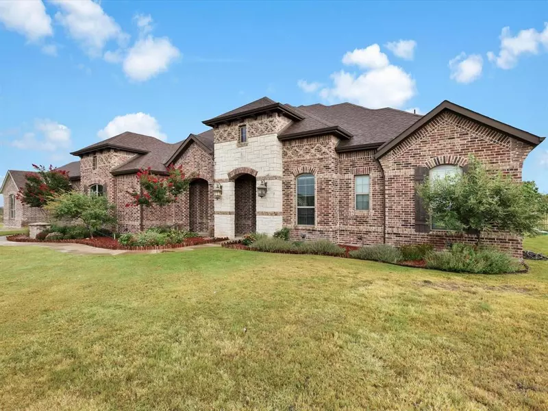 228 Parc Oaks Drive, Aledo, TX 76008