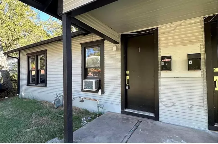 1816 Park Street #1, Commerce, TX 75428