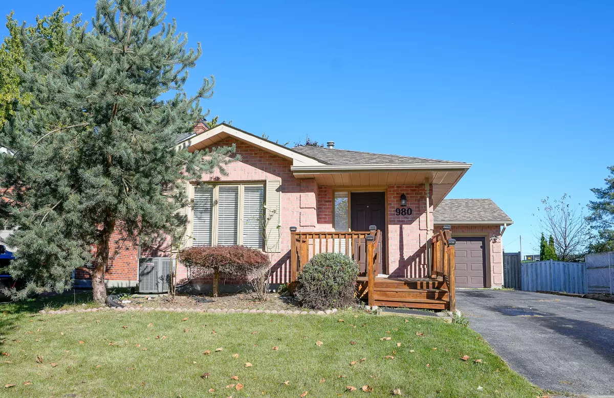 London, ON N6G 4L7,980 Thistledown WAY