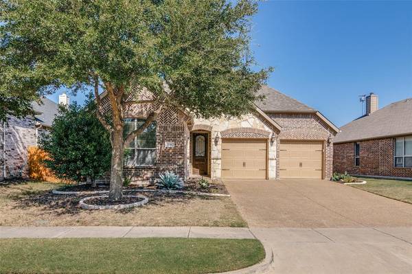 586 Louder Way, Fate, TX 75087