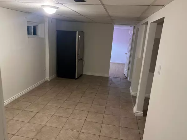 Mississauga, ON L5C 2E2,3386 Fellmore DR