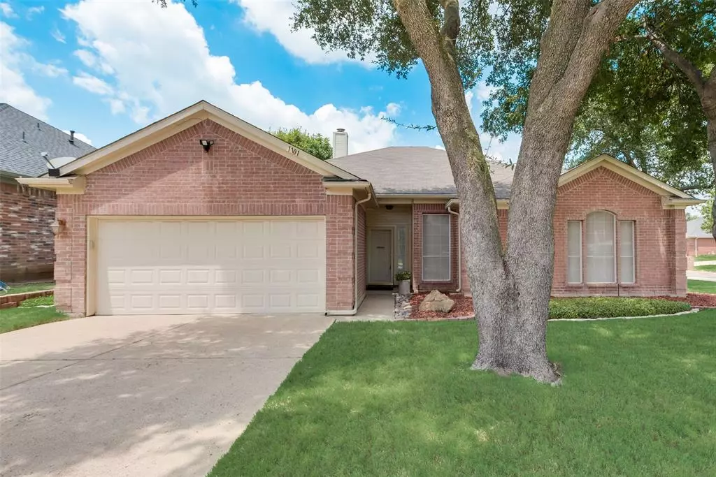 Arlington, TX 76001,1101 Pierce Arrow Drive