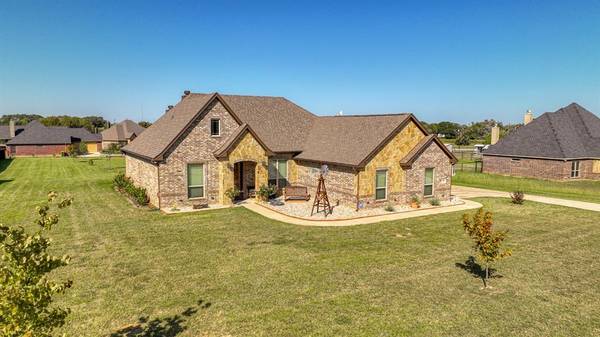 228 Etta Lane, Springtown, TX 76082