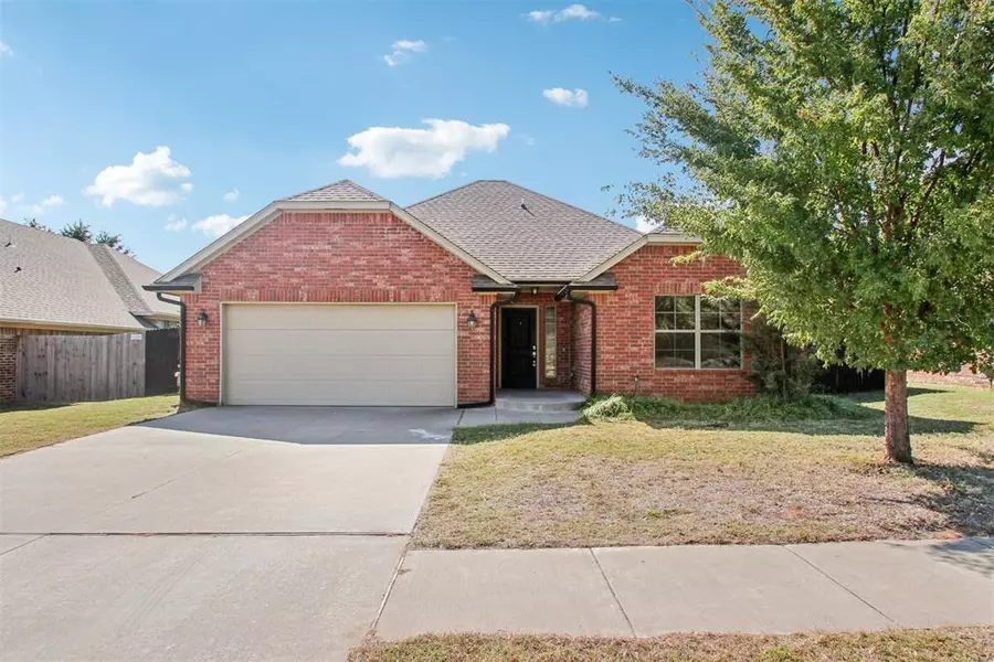 505 Cottonwood Drive, Moore, OK 73160