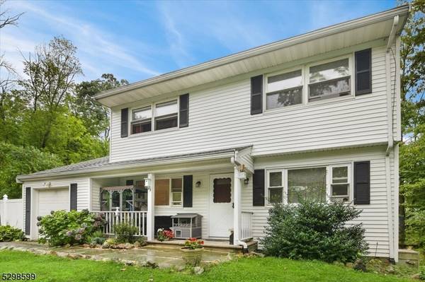 49 Frances Ave,  Hopatcong Boro,  NJ 07874