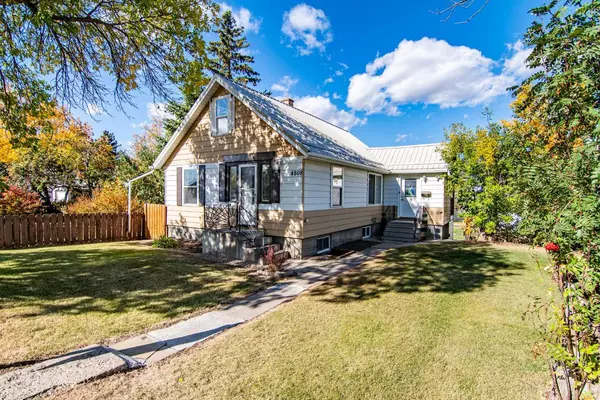 4808 49 ST, Innisfail, AB T4G 1N7