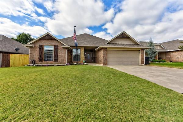 801 S Bouziden Drive, Moore, OK 73160