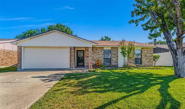 512 Woodcrest Way, Forney, TX 75126