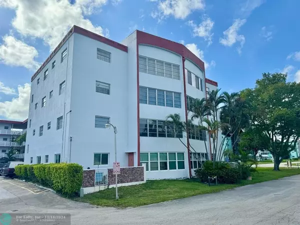 4000 NW 44th AVE  #106, Lauderdale Lakes, FL 33319