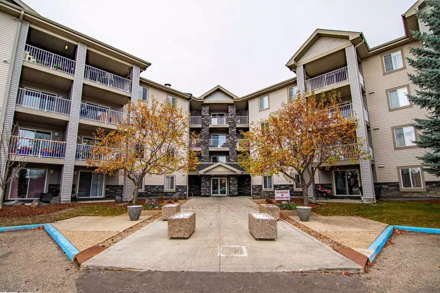 60 Lawford AVE #101, Red Deer, AB T4R 3E9