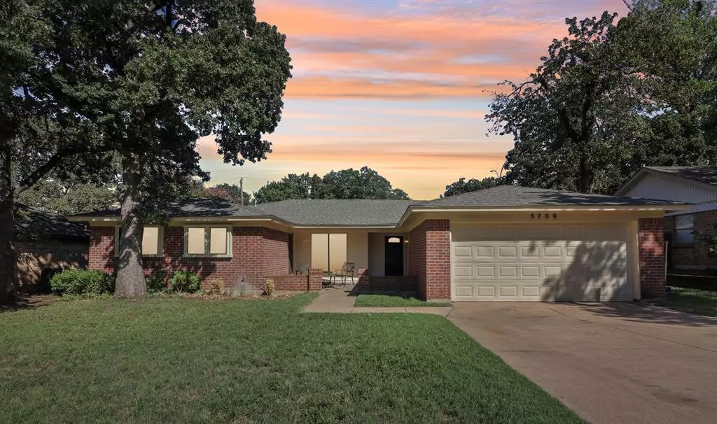 Arlington, TX 76017,5709 Honey Locust Trail