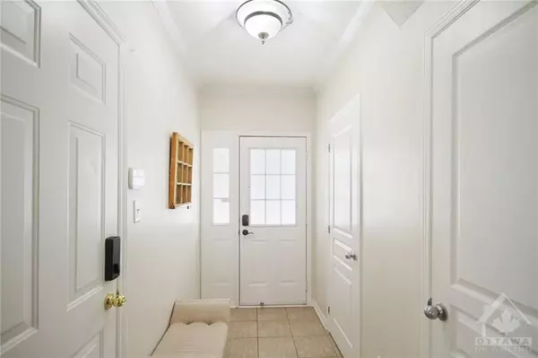 Ottawa, ON K2J 5L5,105 RUSTWOOD Private