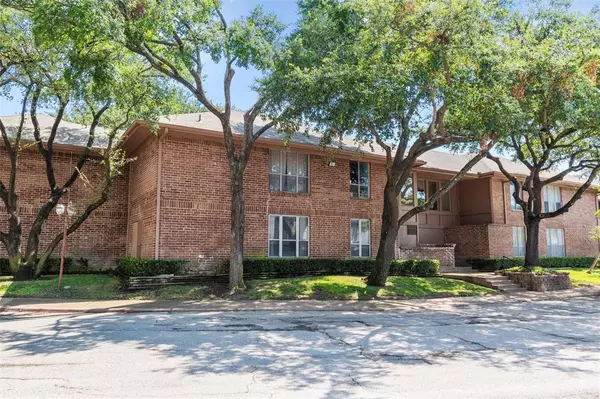 Dallas, TX 75230,10552 High Hollows Drive #135