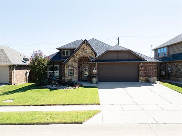 8504 Bonanza Street, Aubrey, TX 76227