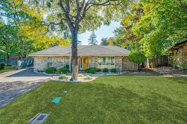 2303 Belfry Court, Arlington, TX 76011