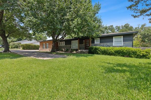 4009 Rothington Road, Fort Worth, TX 76116