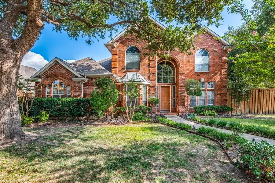 5925 Sandhill Circle, The Colony, TX 75056