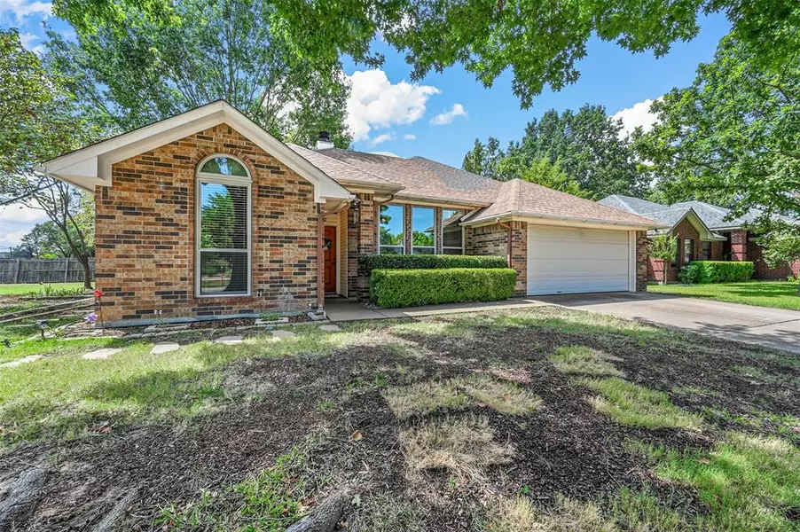 2812 Christopher Drive, Denton, TX 76209